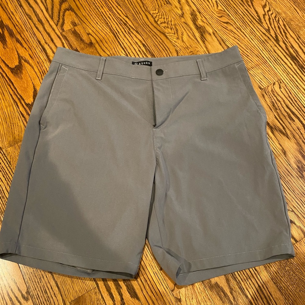 Asher men’s shorts size 34. New without tags.